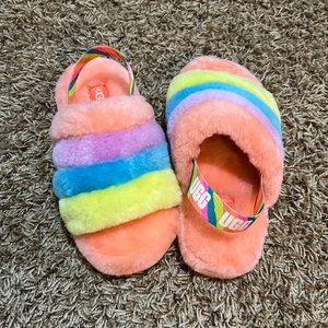 Ugg slippers youth 3